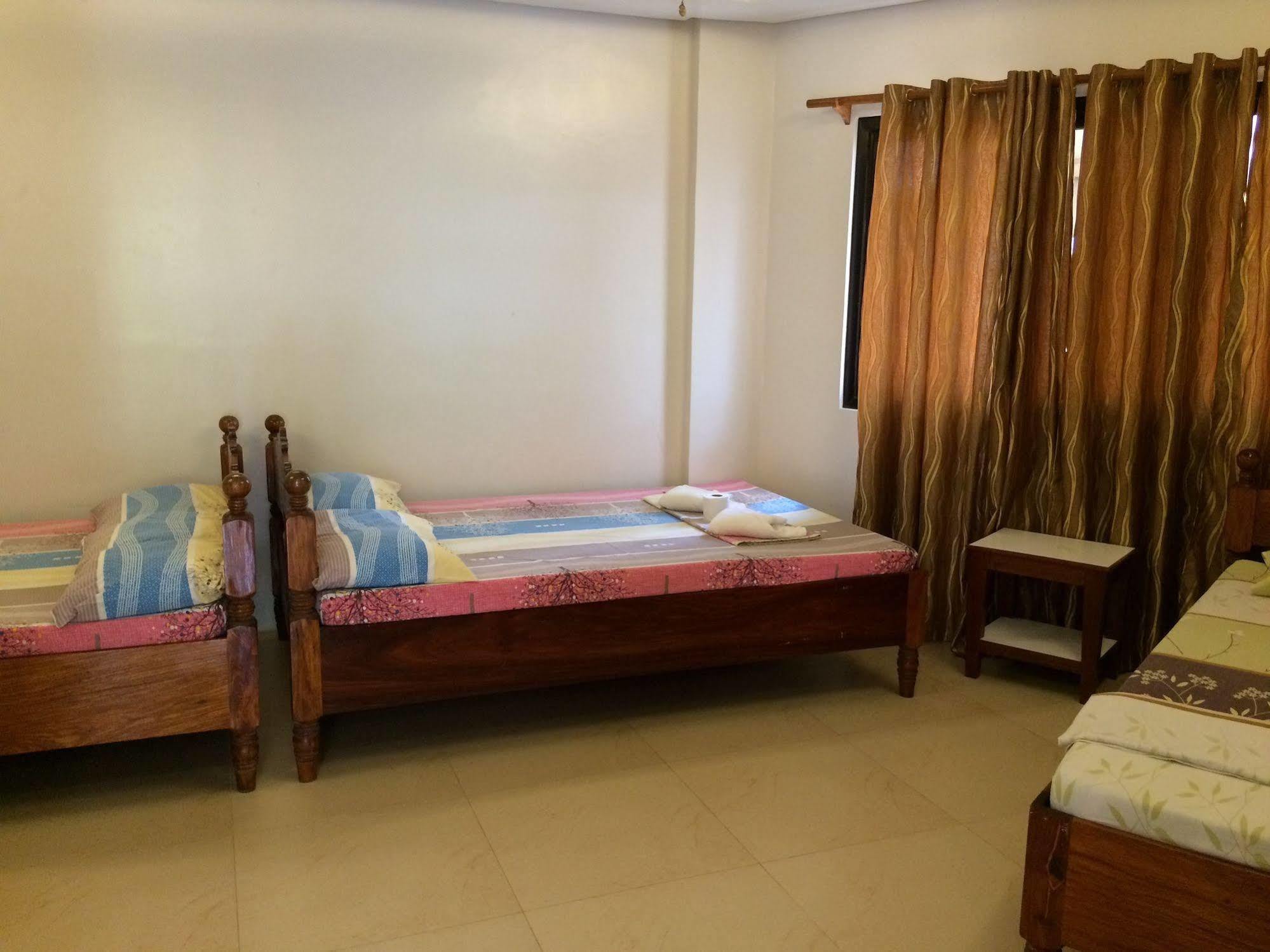 אל נידו Inngo Tourist Inn מראה חיצוני תמונה